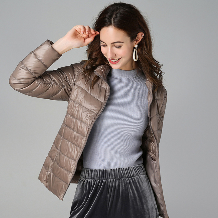 Ariane - Microlight Daunenjacke für Frauen