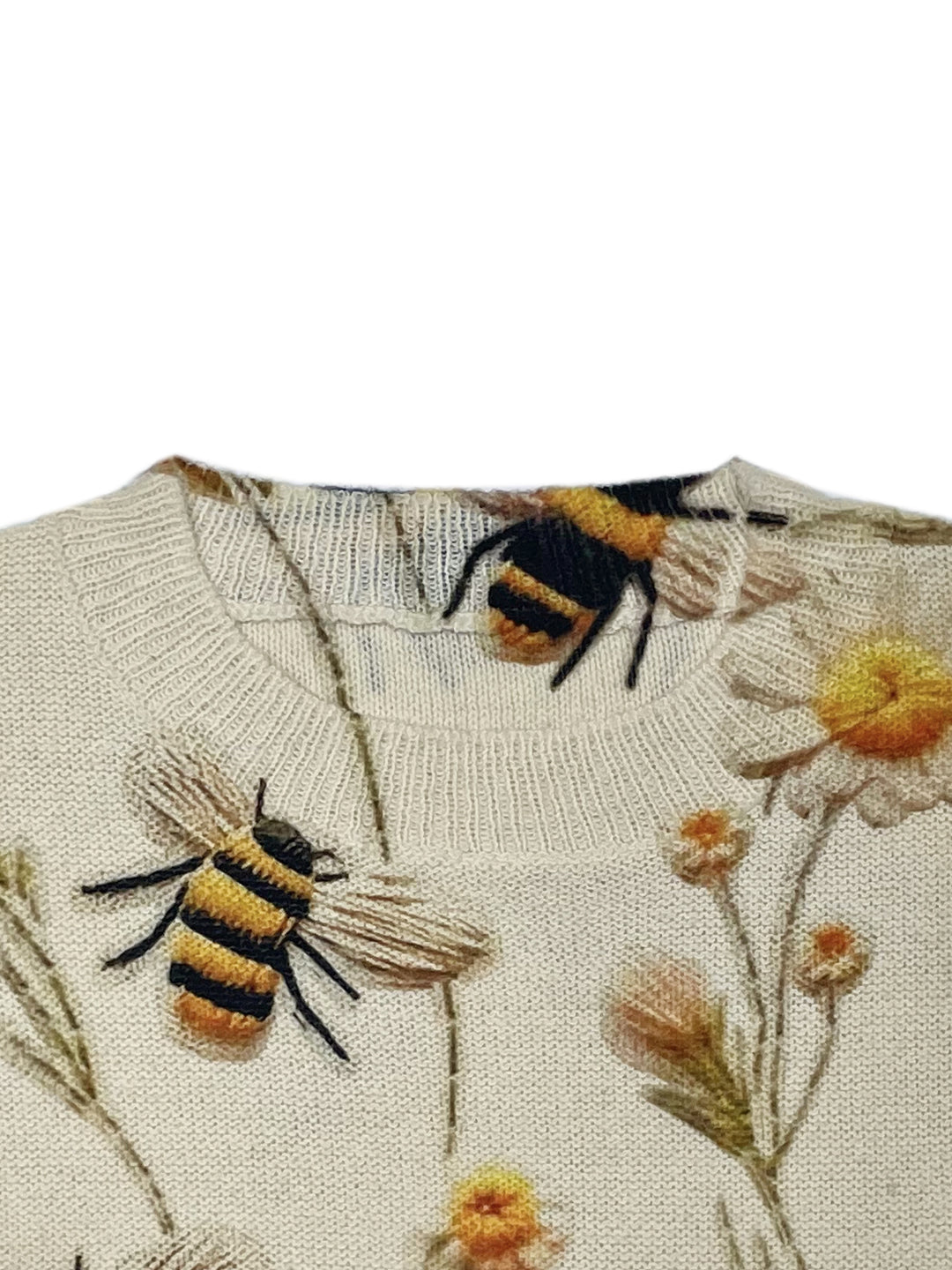Calista – Feiner Pullover mit Blumen- und Bienendesign