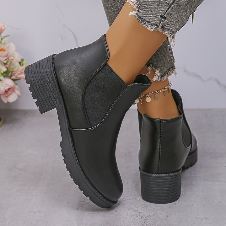 Analeah – Pull-on Combat Boots mit Chunky-Plateau und weicher Sohle