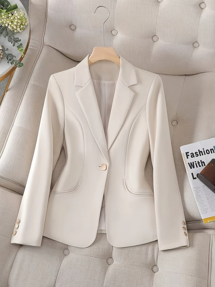 Cailin – einfarbige Damenjacke mit Knopfdetails und langen Ärmeln