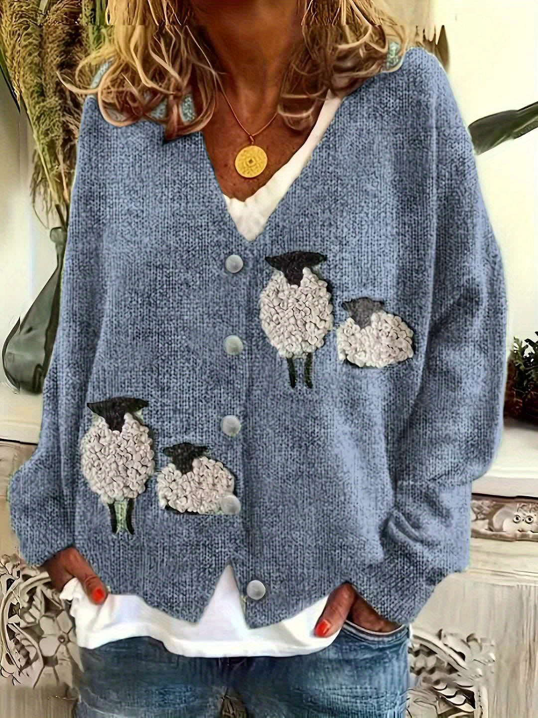 Malaya – Damen V-Ausschnitt-Cardigan mit Schafmuster und Knopfleiste