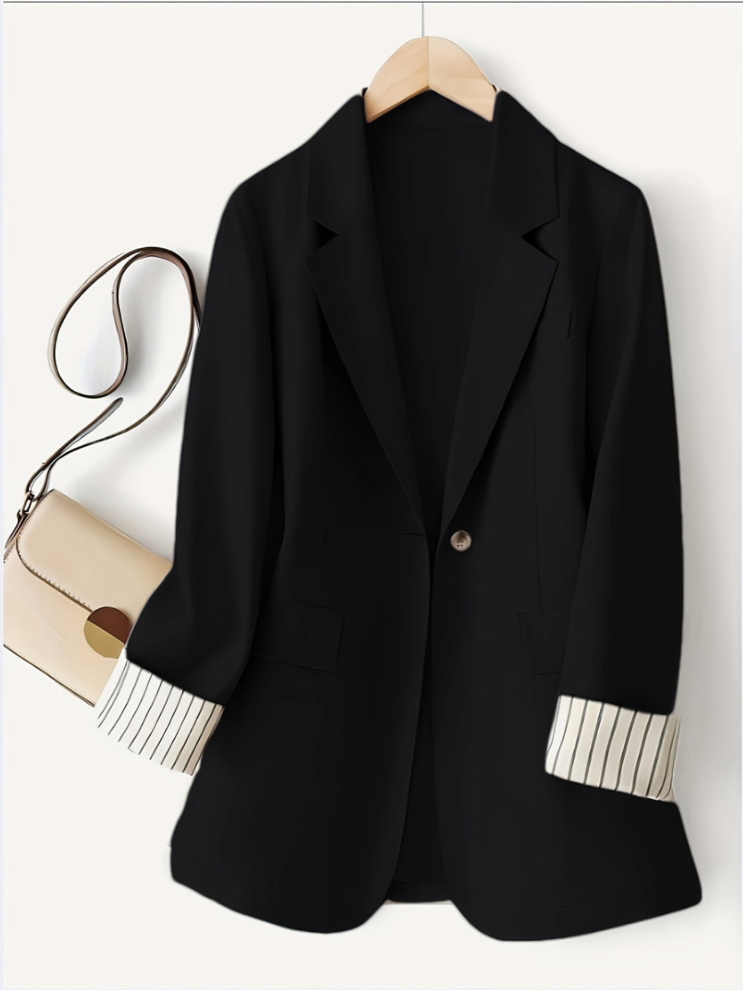 Phoebe – Elegante Damenjacke mit gestreiften Einsätzen