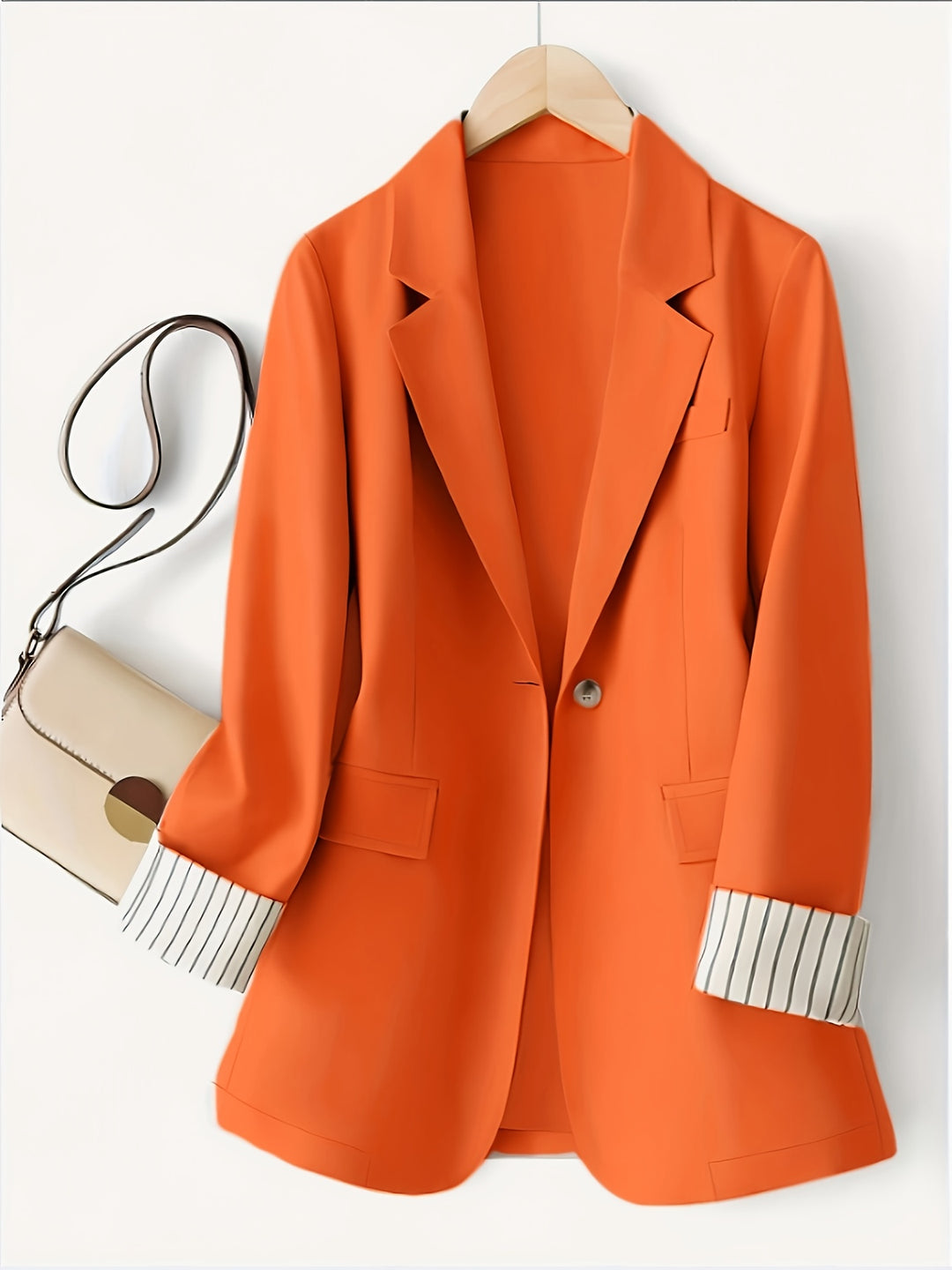 Phoebe – Elegante Damenjacke mit gestreiften Einsätzen