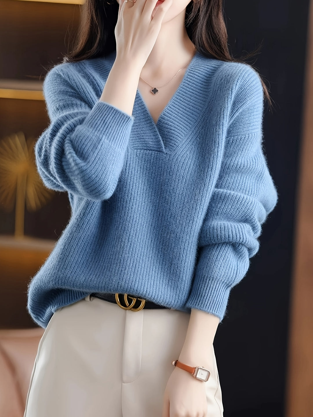 Amanda | Eleganter V-Ausschnitt-Pullover aus Strick