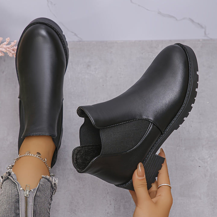 Analeah – Pull-on Combat Boots mit Chunky-Plateau und weicher Sohle