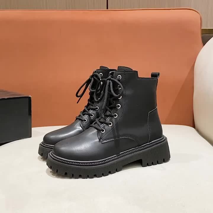 Amity – Schwarze Plateau Combat Boots mit Schnürung & dicker Sohle