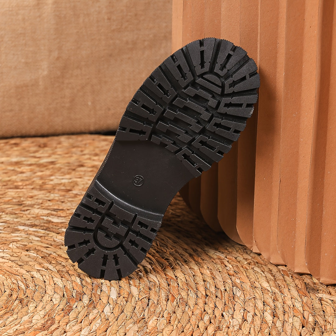Amity – Schwarze Plateau Combat Boots mit Schnürung & dicker Sohle