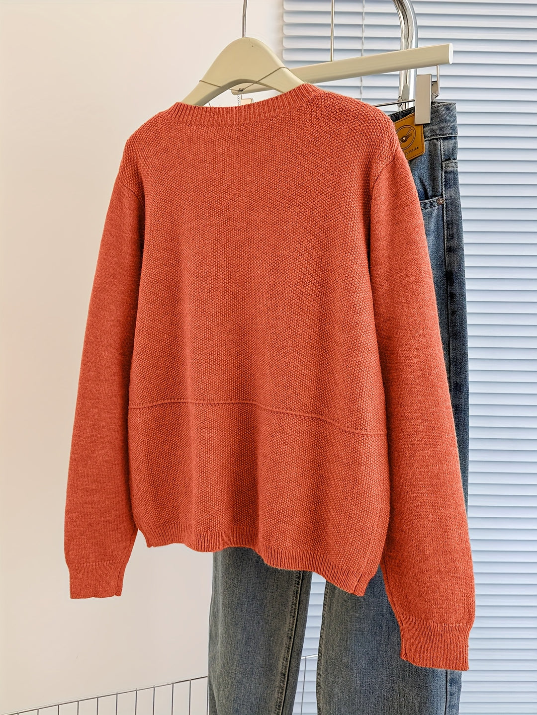 Samira – Damen Cardigan mit großen Knöpfen & Taschen in Beige