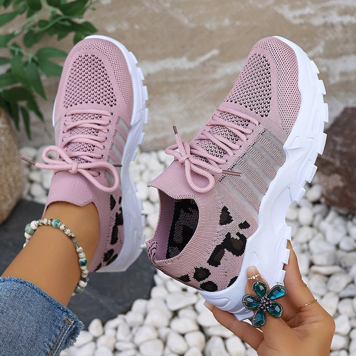Grettina – Sportliche Leoprint Sneakers mit atmungsaktivem Strick & Plateausohle