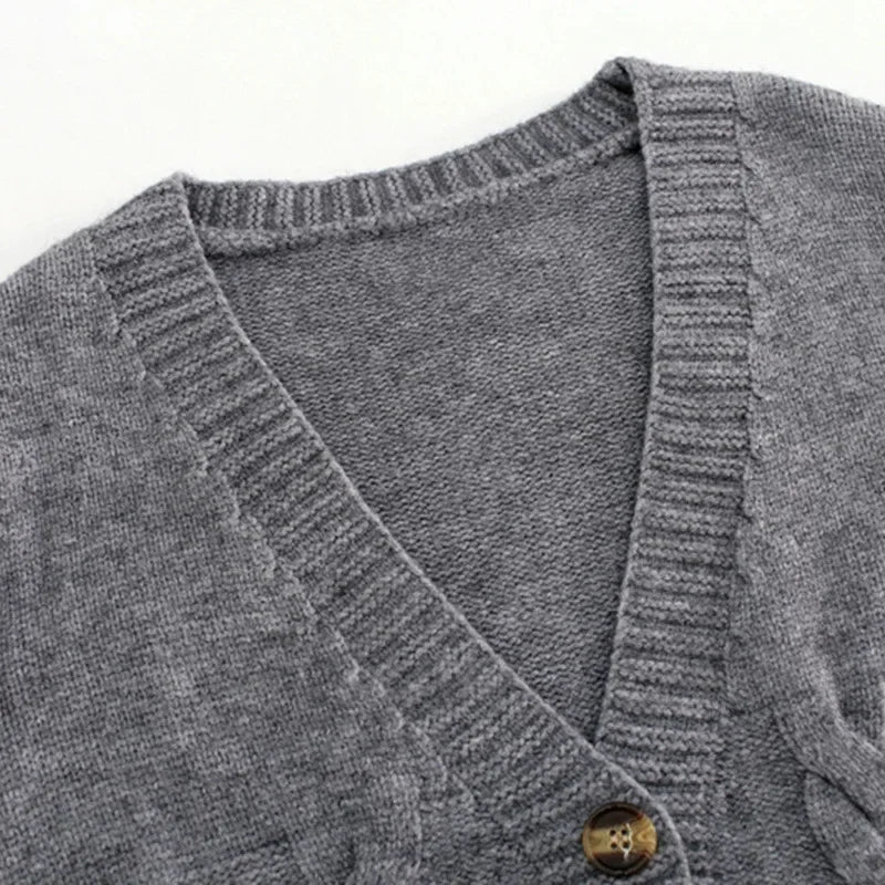 Lune – Kurzgeschnittener V-Ausschnitt Strick-Cardigan