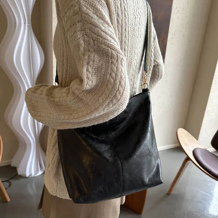 Chelsey - Vintage Veganer Leder Umhängetasche