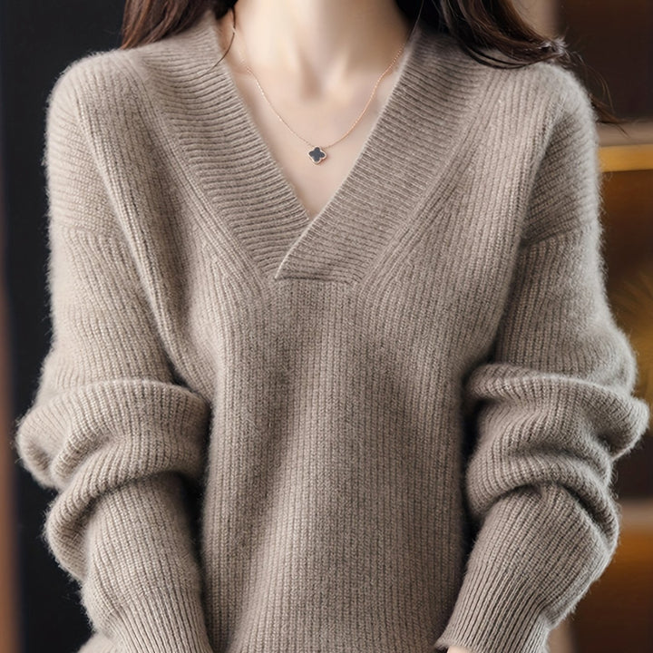 Amanda | Eleganter V-Ausschnitt-Pullover aus Strick