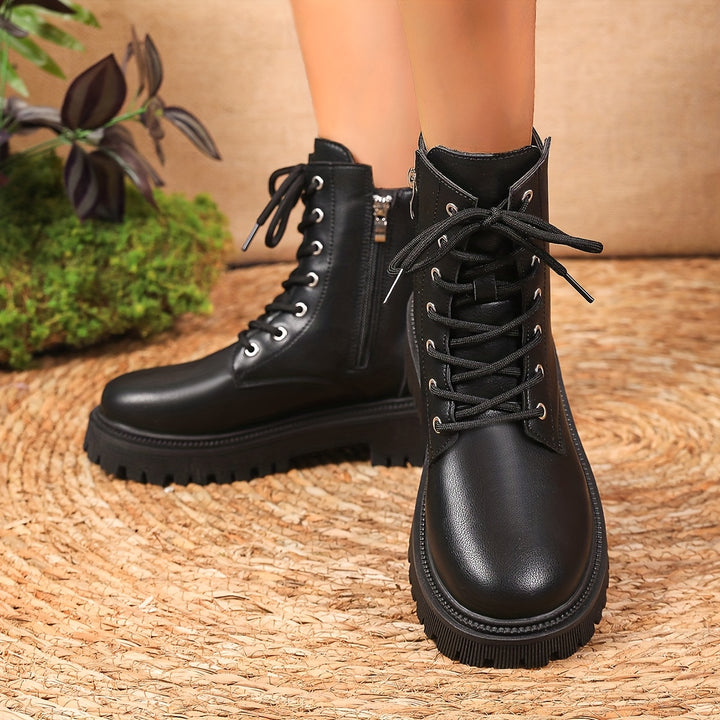 Amity – Schwarze Plateau Combat Boots mit Schnürung & dicker Sohle