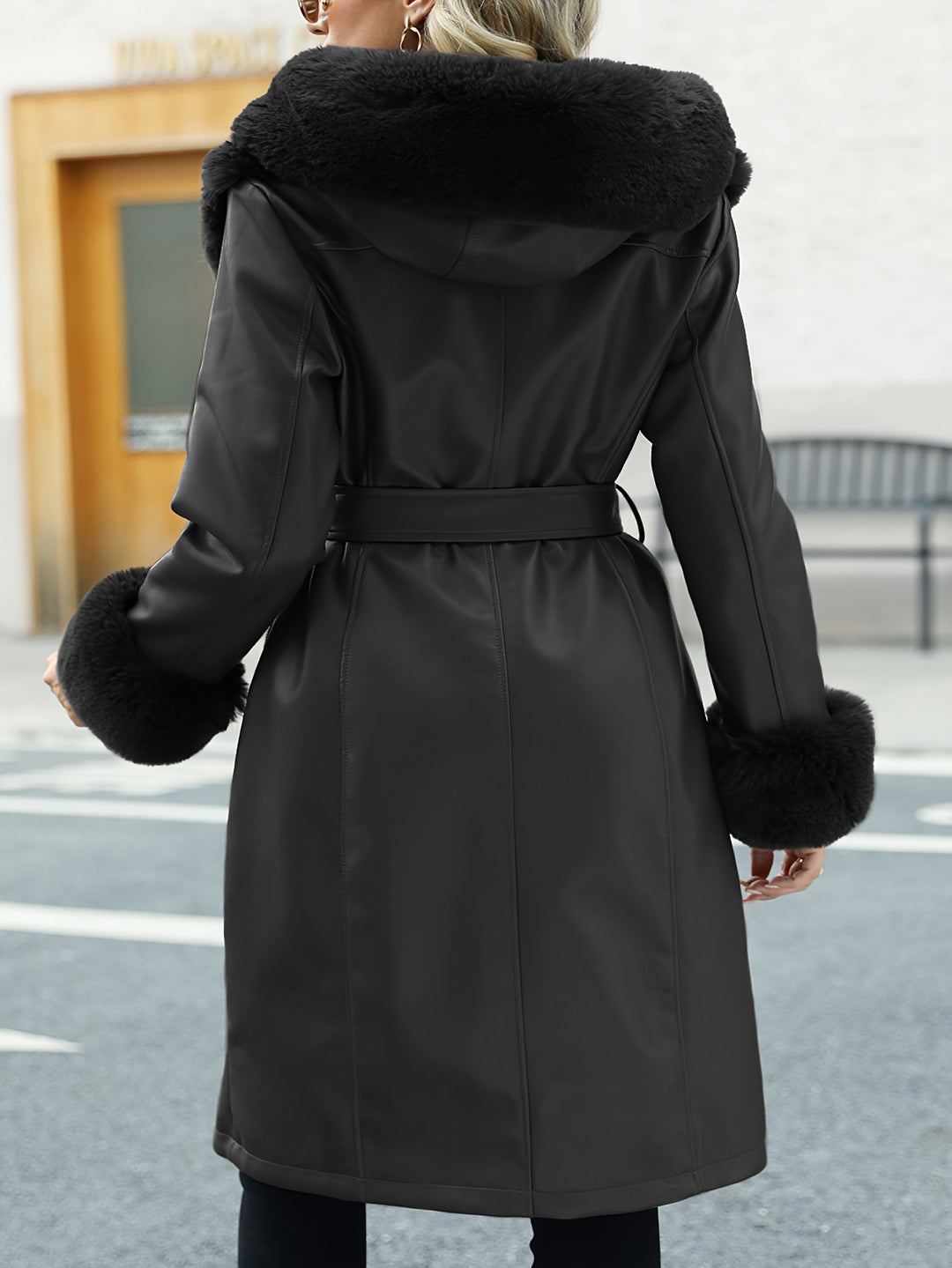 Bonnie – Eleganter Damen-Mantel mit Kapuze und Gürtel