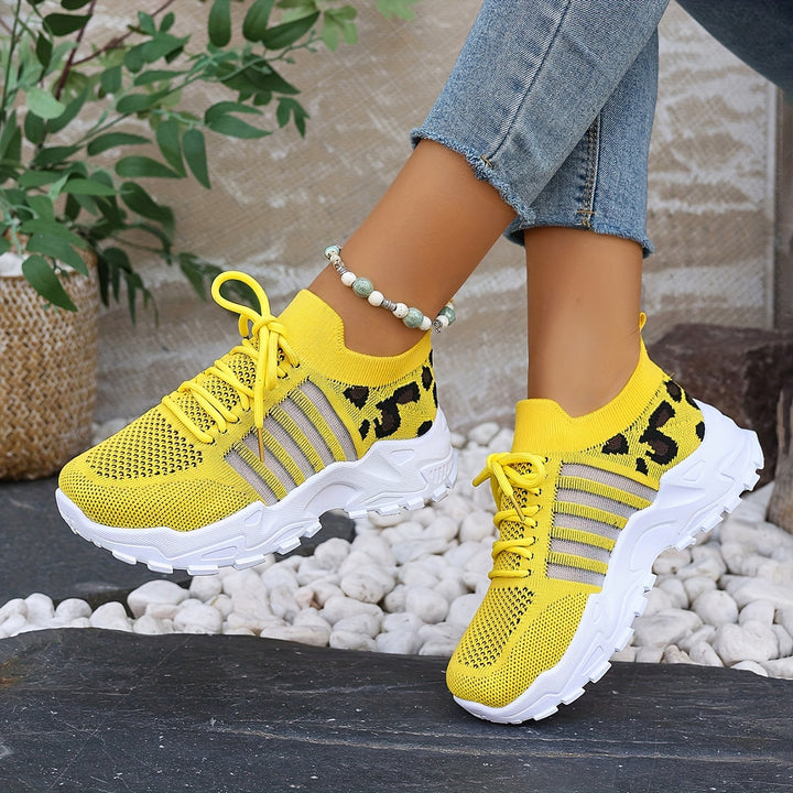 Grettina – Sportliche Leoprint Sneakers mit atmungsaktivem Strick & Plateausohle