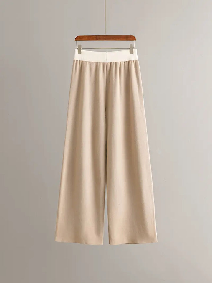 Tess | Stylisches Set aus langärmliger Strickbluse und Hose