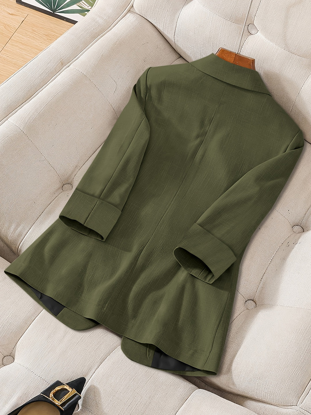 Anisa – Damenjacke in Uni-Farbe mit Knopfleiste und Taschen