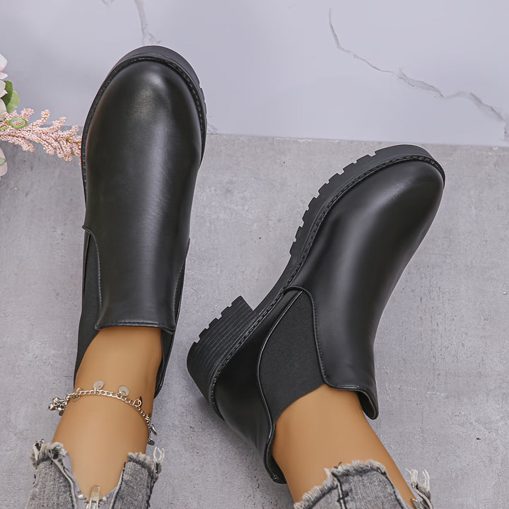 Analeah – Pull-on Combat Boots mit Chunky-Plateau und weicher Sohle