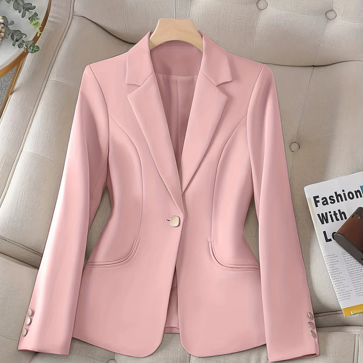 Cailin – einfarbige Damenjacke mit Knopfdetails und langen Ärmeln