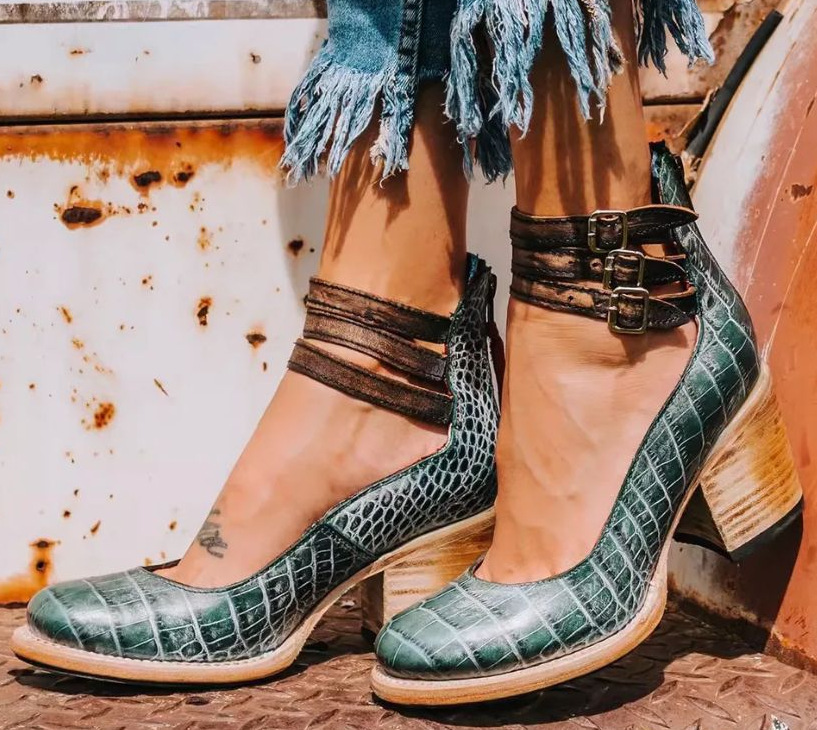 Ginevra™ | Mehrfachriemen-Pumps mit dicker Sohle